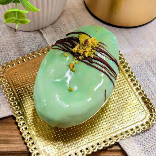 Pistachio Mousse Truffle Mini Cake